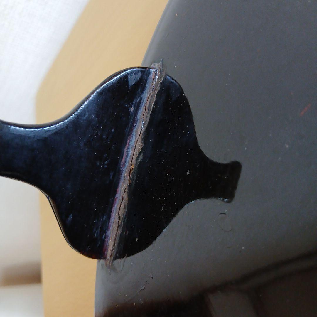 赤黒漆塗り 植物模様の円形膳