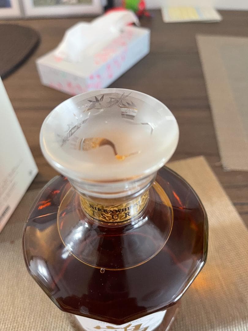 ウイスキー Nikka Tsuru 700 ML unopened