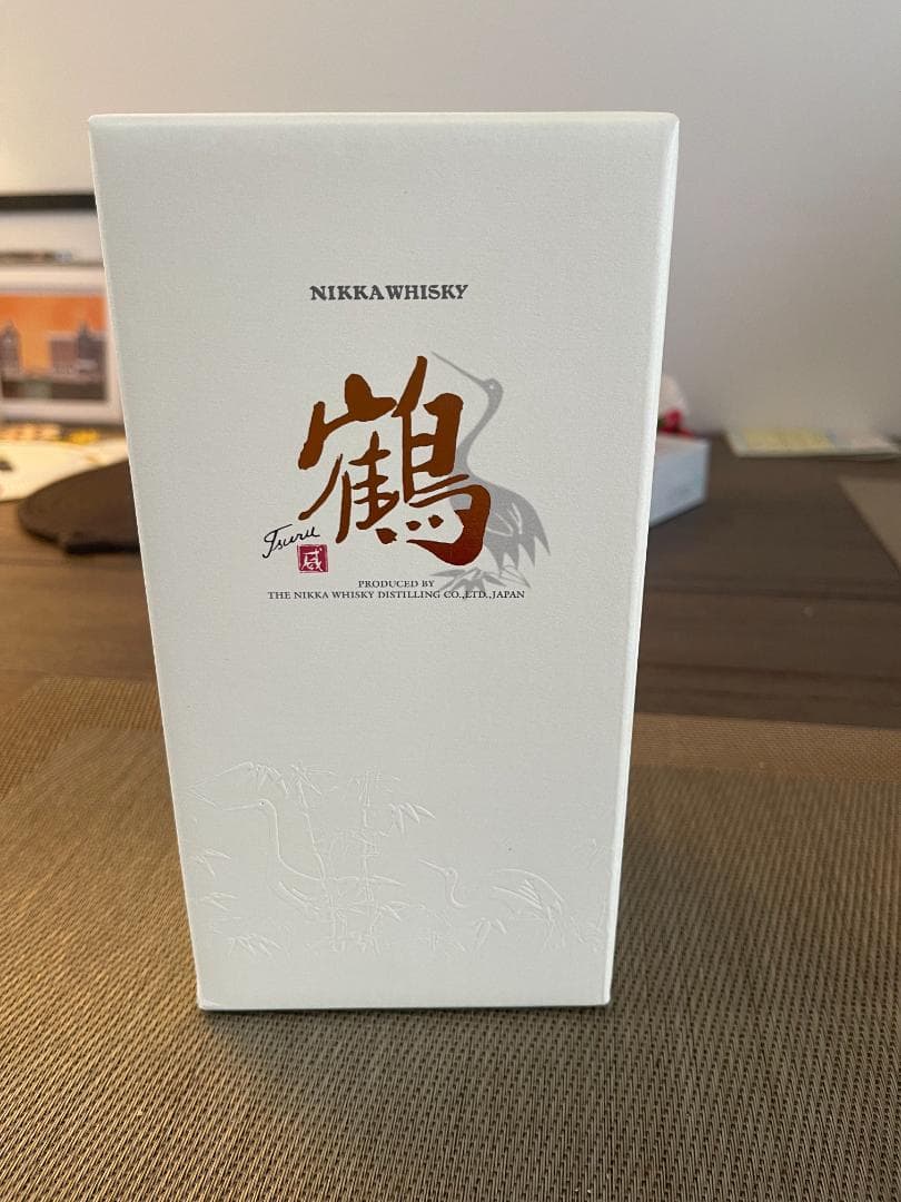ウイスキー Nikka Tsuru 700 ML unopened