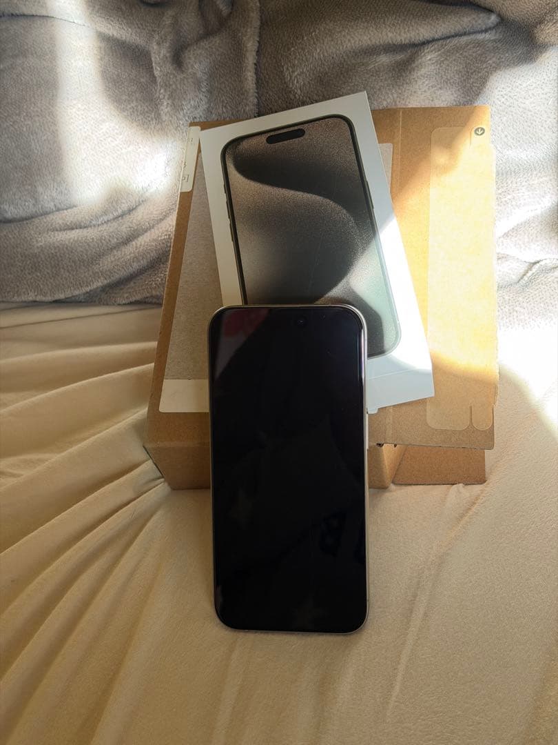 SIMフリー　修理歴無し　Apple iPhone15Pro 256GB