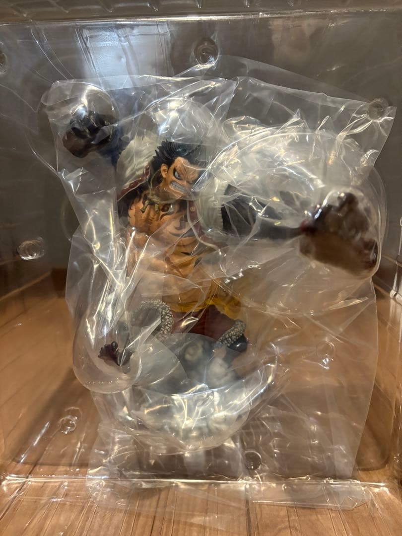 ワンピース バトルモンスターズ B賞 ルフィ　フィギュア