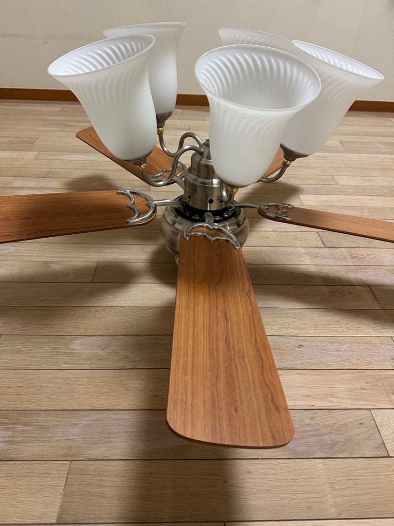 【直接引取可能】ODELIC 5枚羽根ライト付シーリングファン定価¥36,380