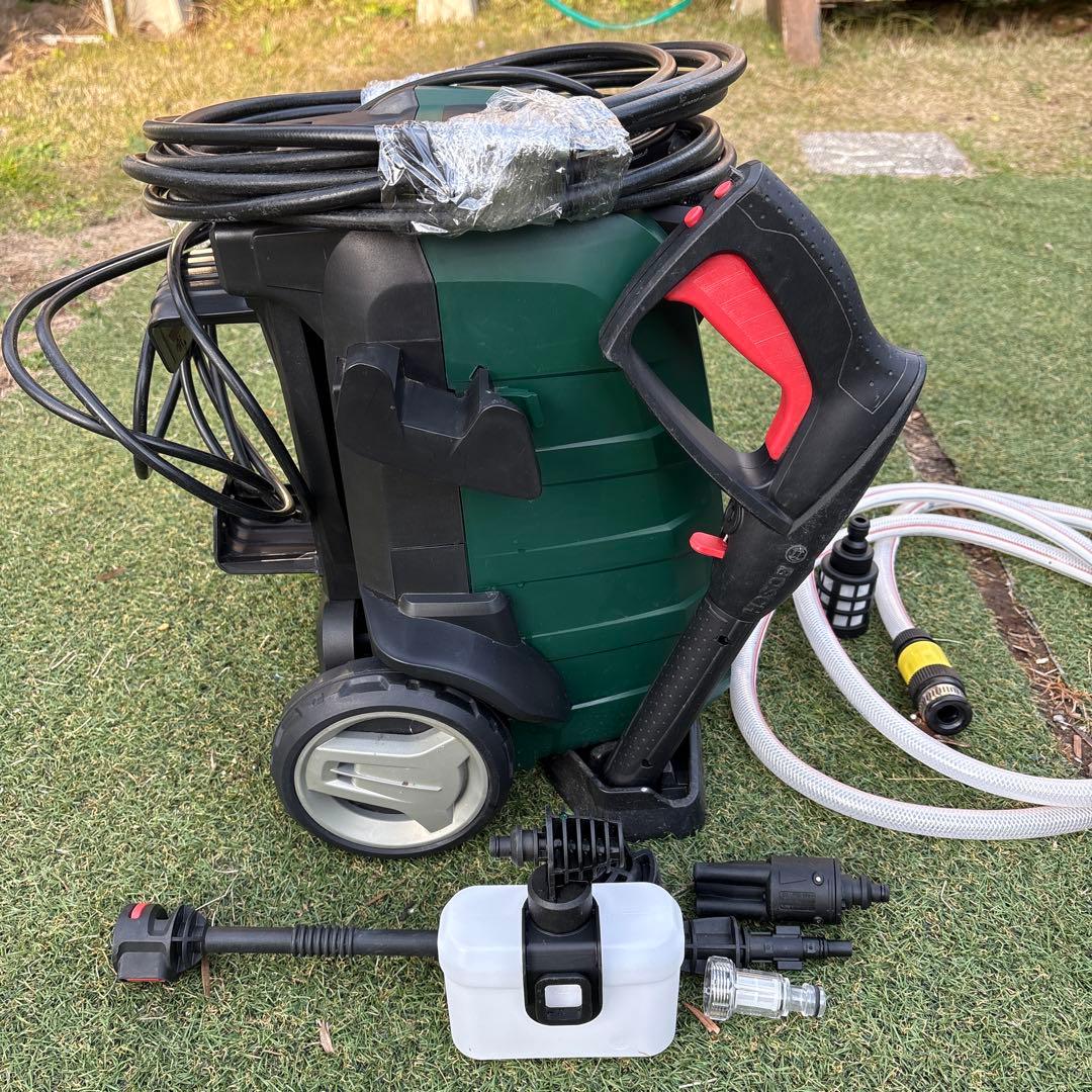 BOSCH UniversalAquatak 125 高圧洗浄機本体