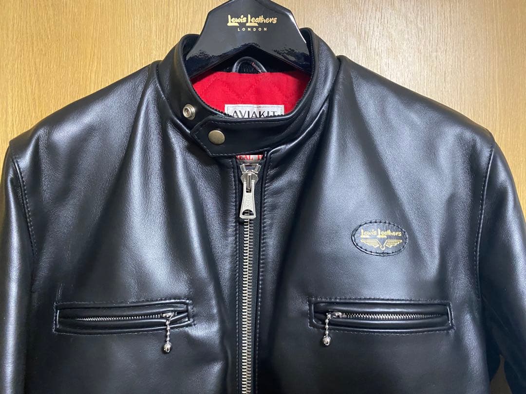 ジャケット・アウター Lewis Leathers SUPER SPORTSMAN 42