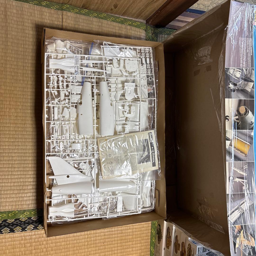 ハセガワ B-1B ボンバーモデルキット 1/48