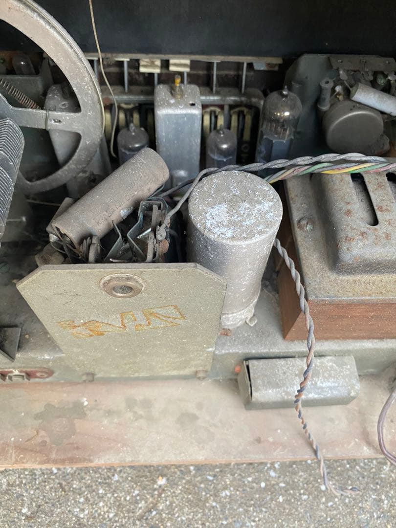 レトロ真空管ラジオ