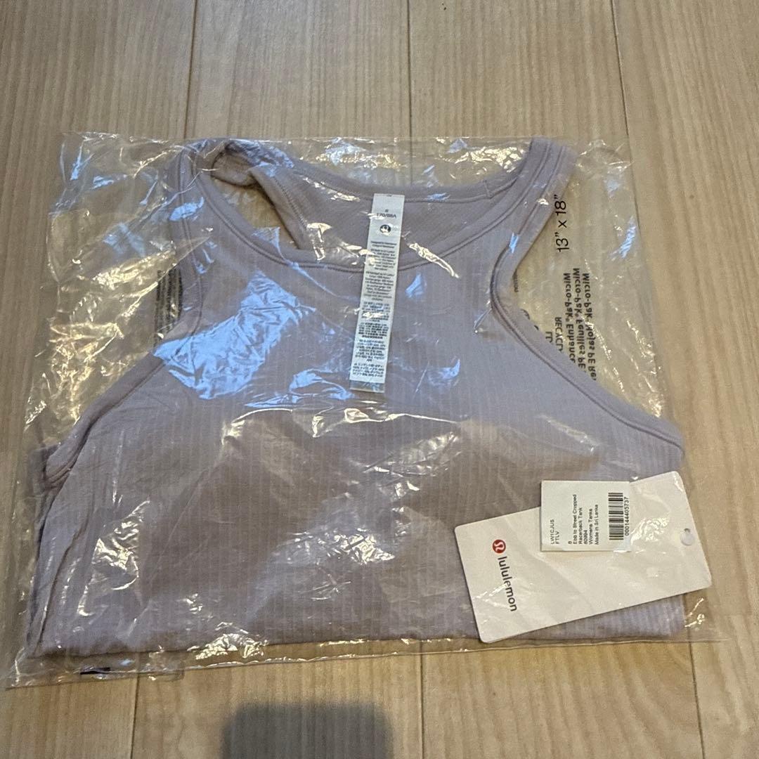 3点まとめ　ルルレモン　ピンクのタンク、白いクロスバックタンク、薄紫のタンク