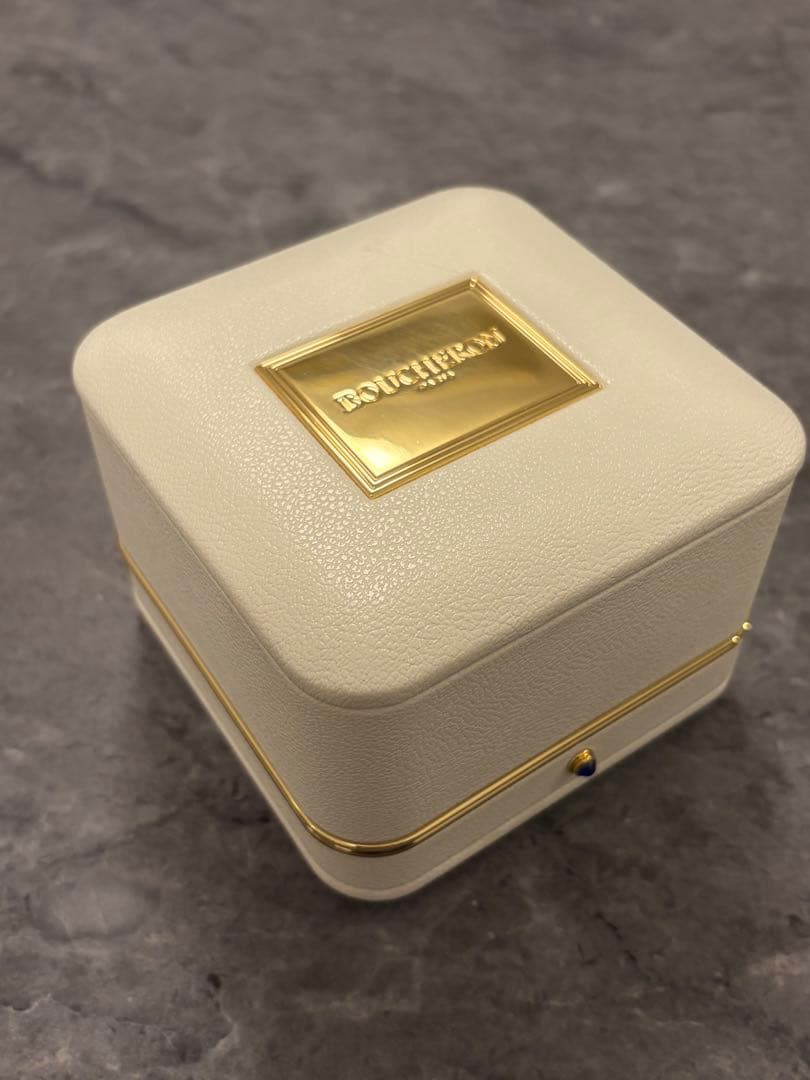 ブシュロン キャトル ラディアント リング ハーフ