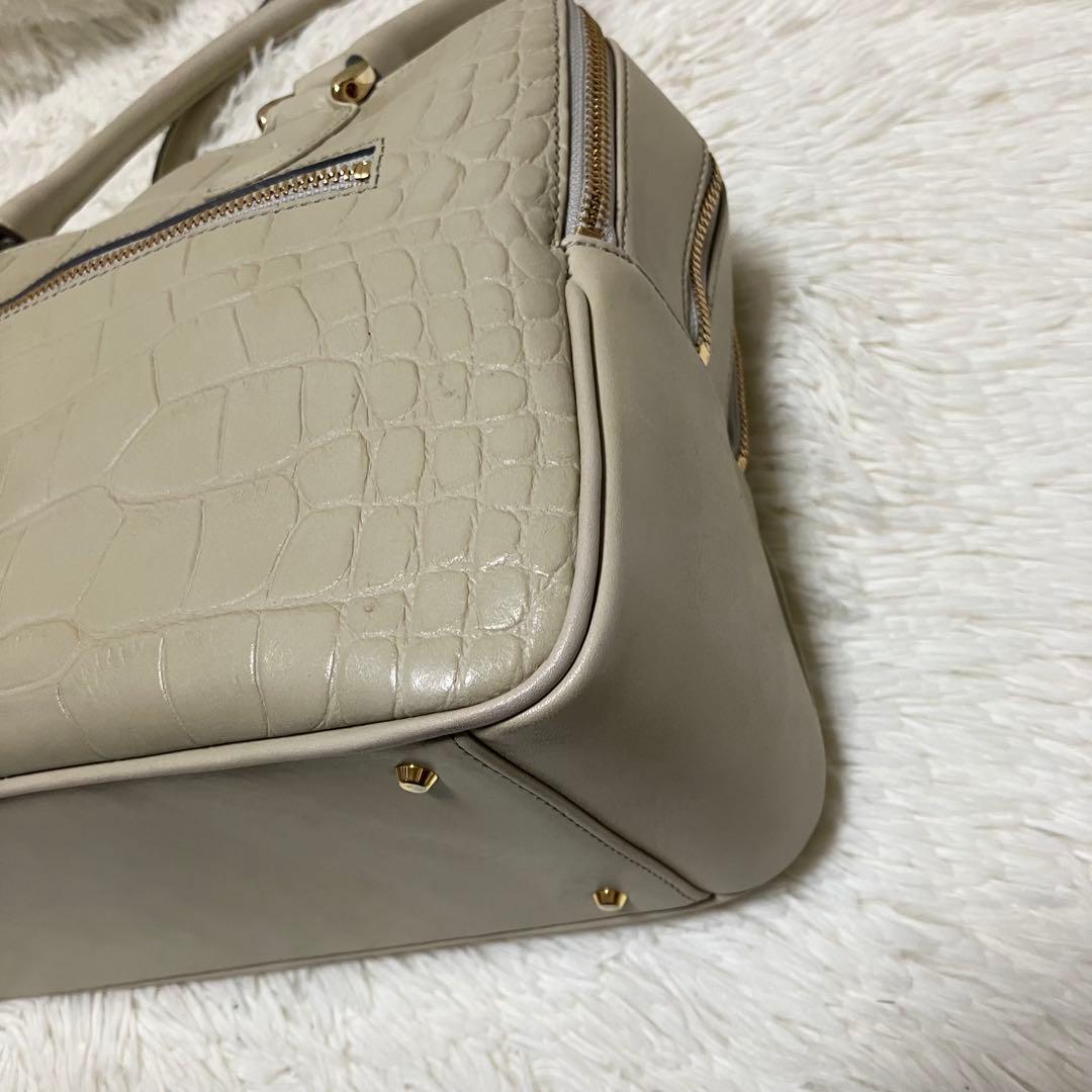 ロベルタディカメリーノ ショルダーバッグ 型押し レザー シャンハイコッコ