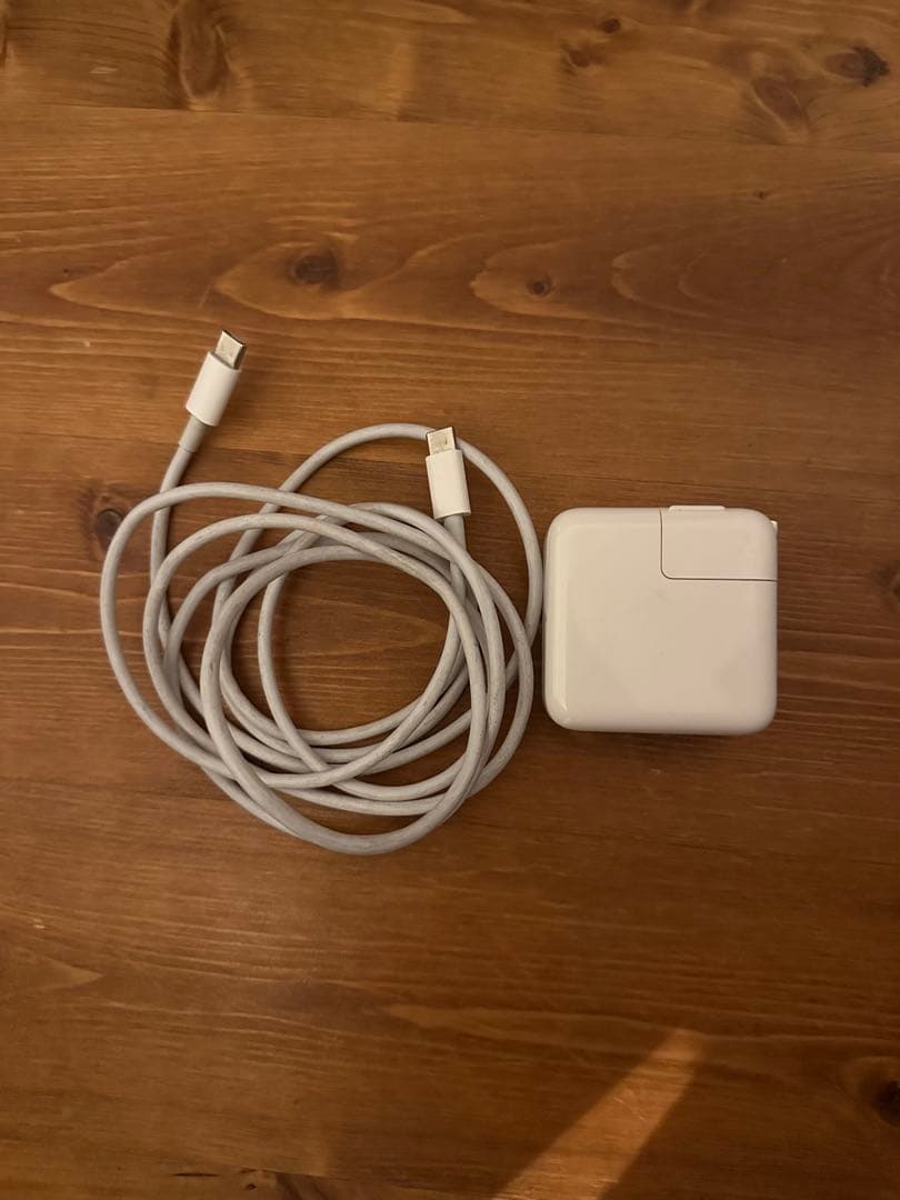 【箱なし】MacBook Air (M1 2020) 8gb/256gb