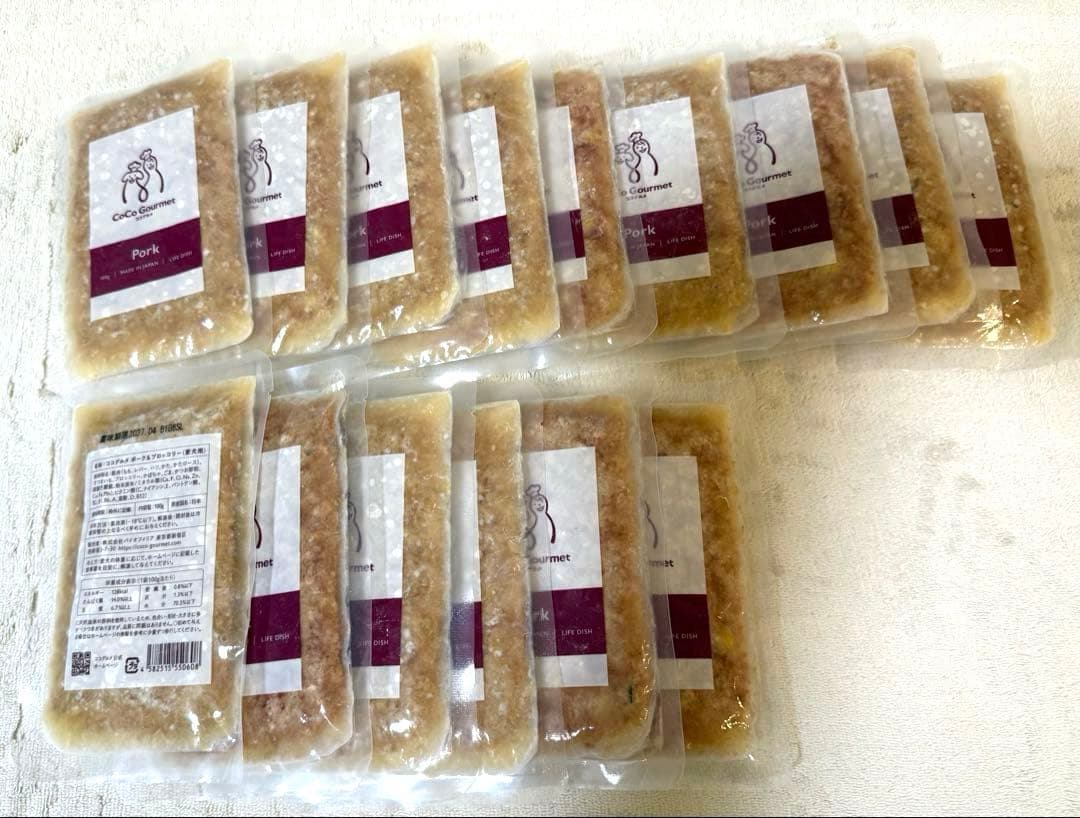 ココグルメ　ウエットフード3種　計27袋チキン・ポーク・ビーフ