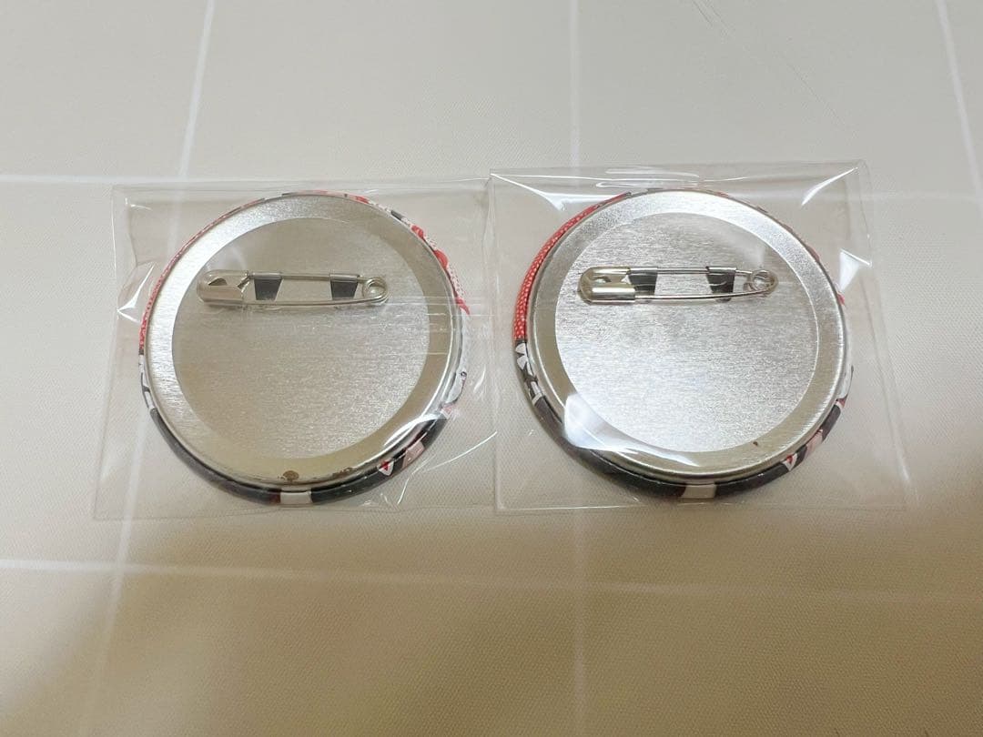 あっとくん 1st 等身缶バッジ 42個