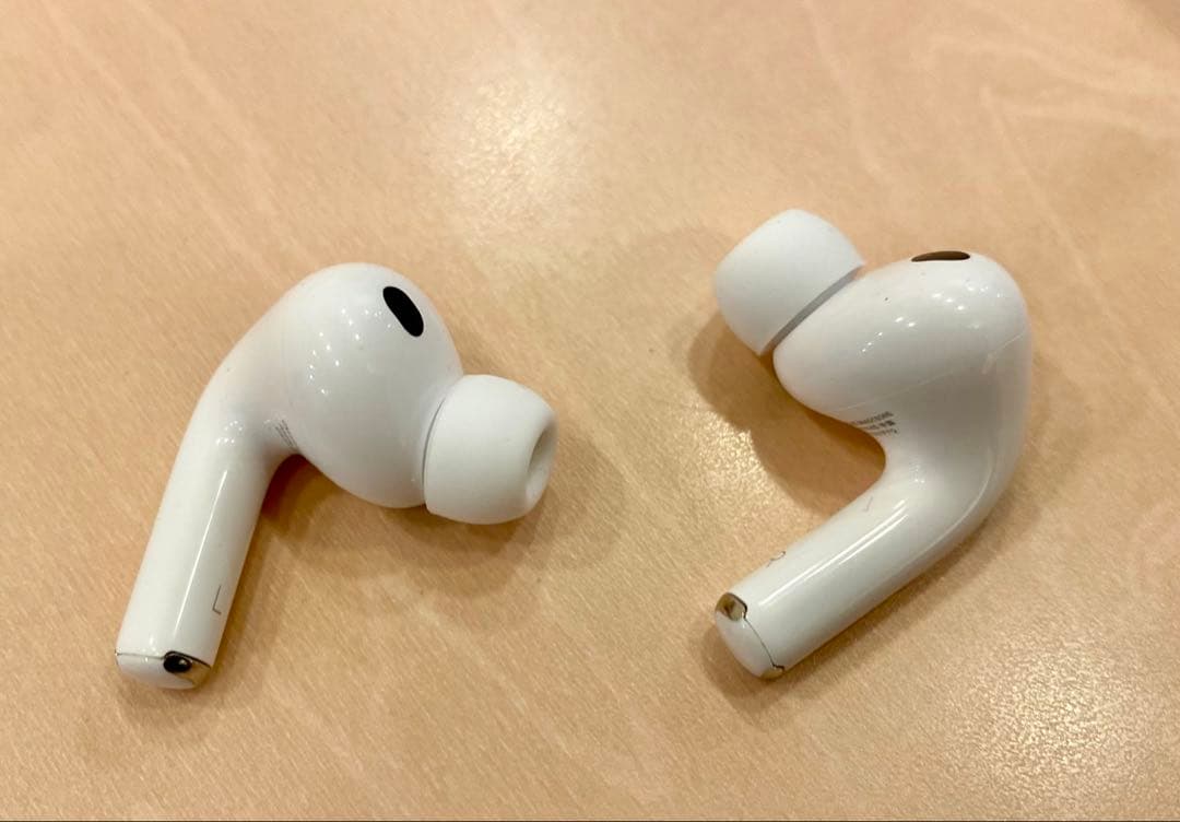 【超美品】AirPods Pro3 保護カバー付