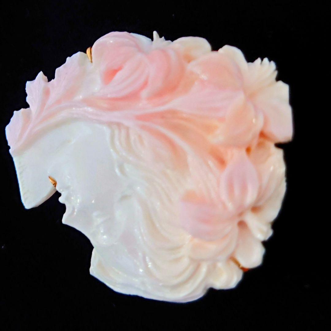 作家物 R. ペルニーチェ氏作　コンクシェルカメオ　ブローチペンダント