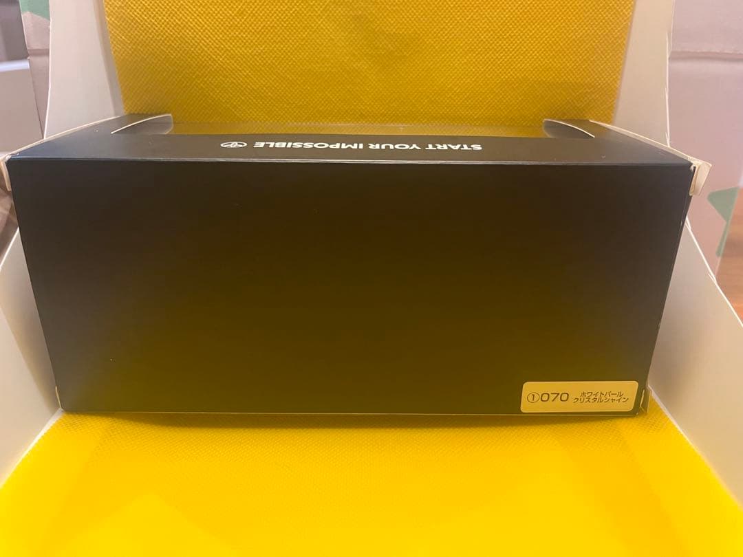 トヨタ　ヴォクシー　VOXY カラーサンプル