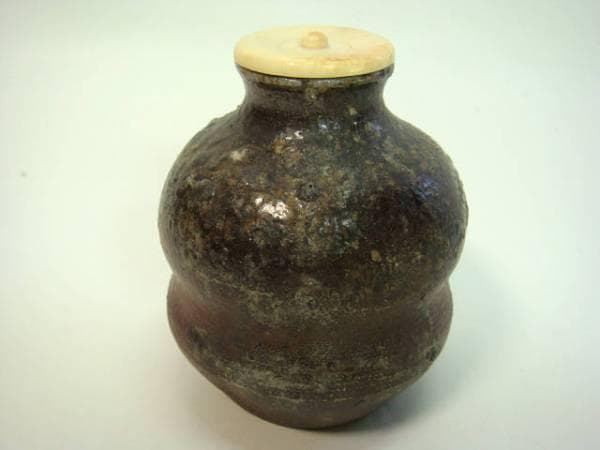 茶入■古い時代物古備前茶入れ 瓢箪型 牙蓋 古陶器 お茶道具 時代物 骨董品■