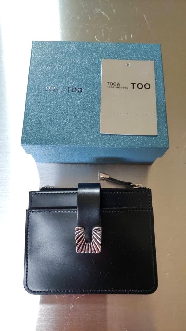 セール中！《新品未使用》 TOGA TOO レザーウォレット BLACK