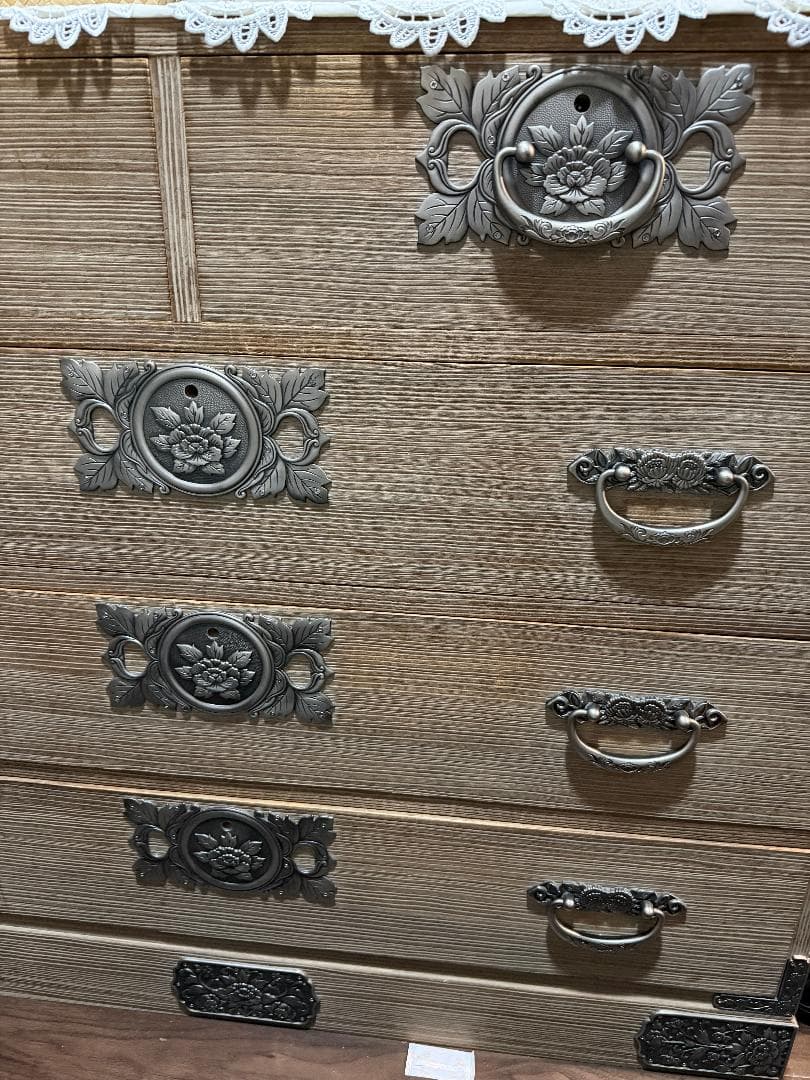桐箪笥 牡丹金具 アンティーク