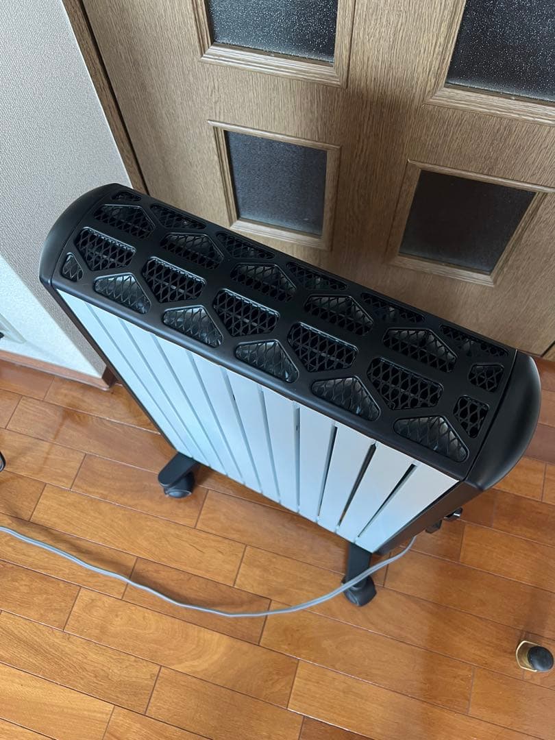 デロンギ　MDH15 BK オイルヒーター