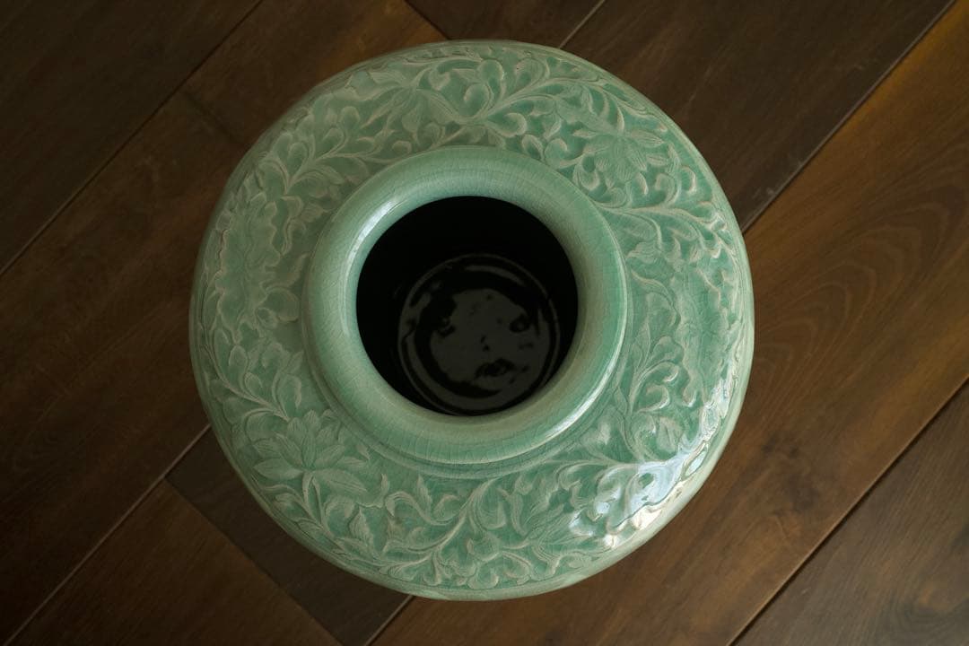 【美品】高麗青磁 唐草紋様 大壺33cm