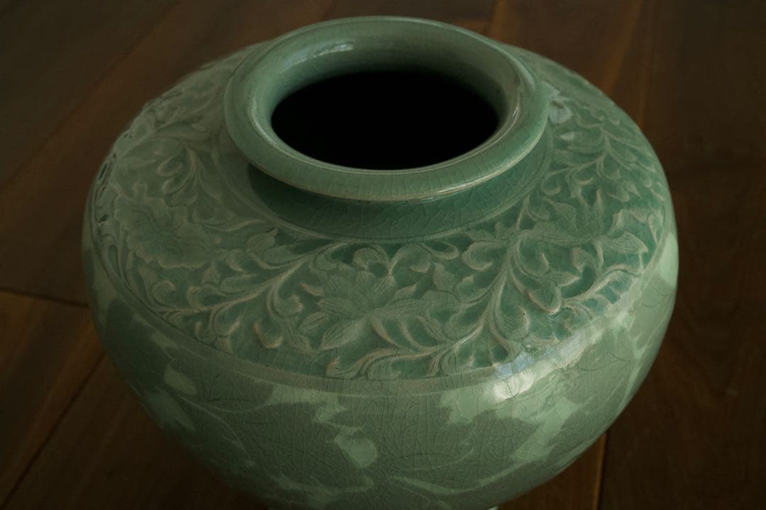 【美品】高麗青磁 唐草紋様 大壺33cm