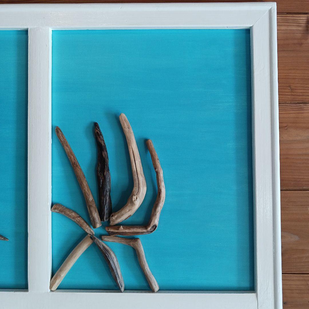 アクリル画　流木作品　海が見える窓　　　　　空と海とヤシの木の風景