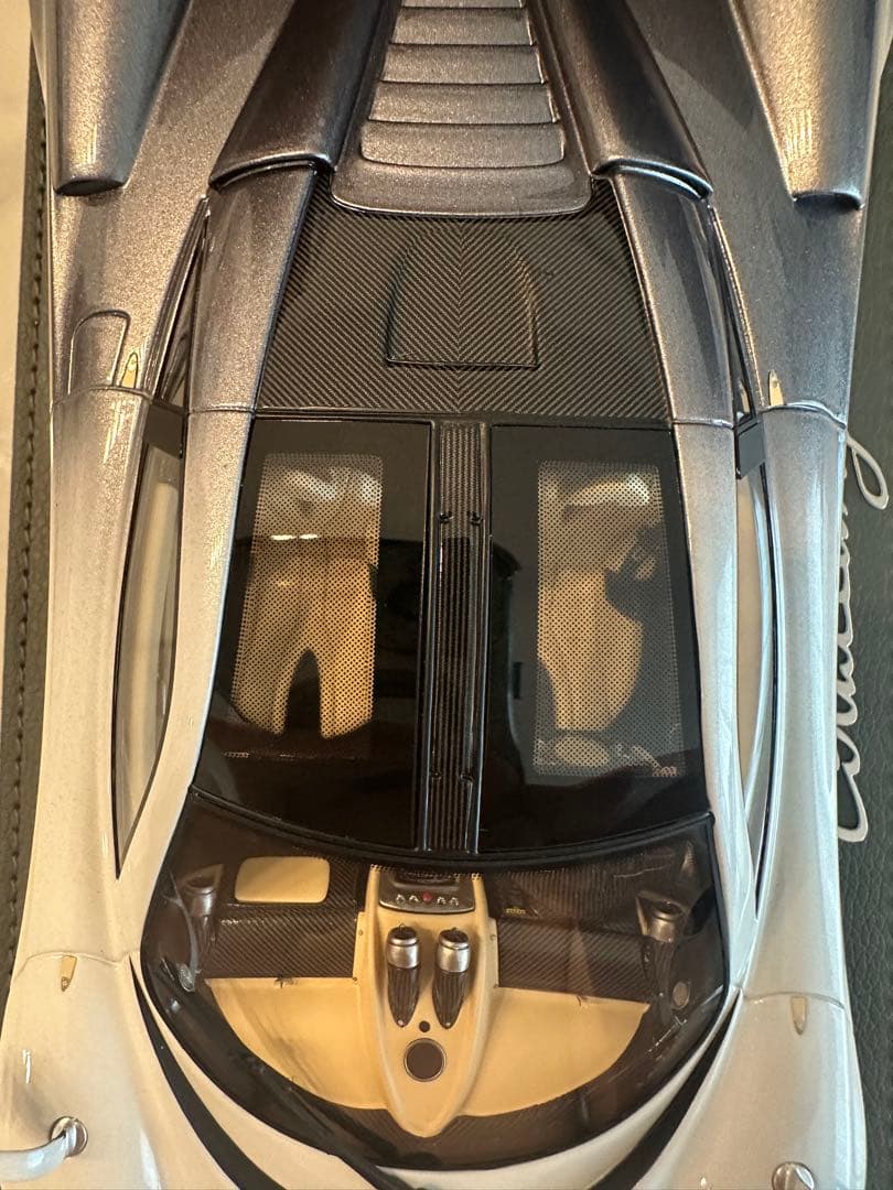 新発売 BBR 1/18 パガーニ ウアイラ Codalunga ミニカー