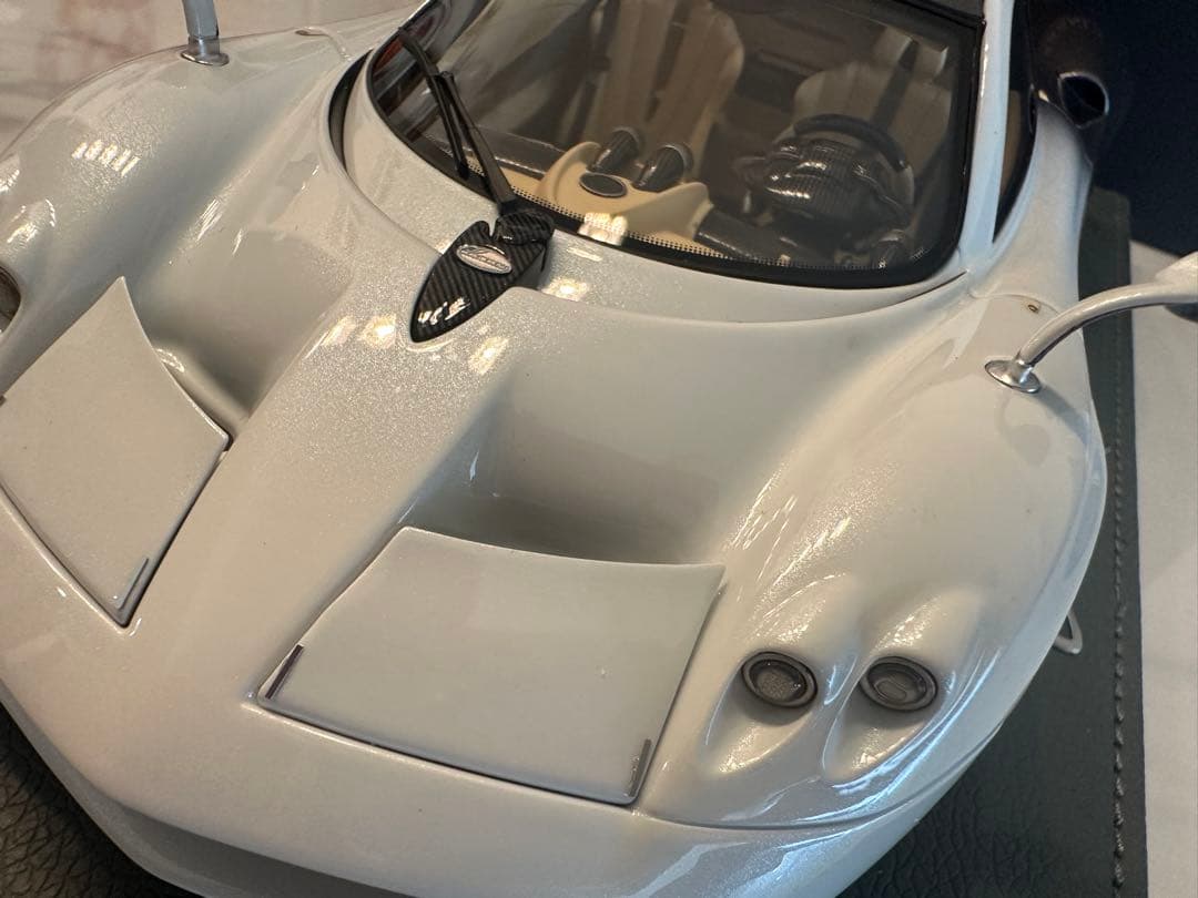 新発売 BBR 1/18 パガーニ ウアイラ Codalunga ミニカー