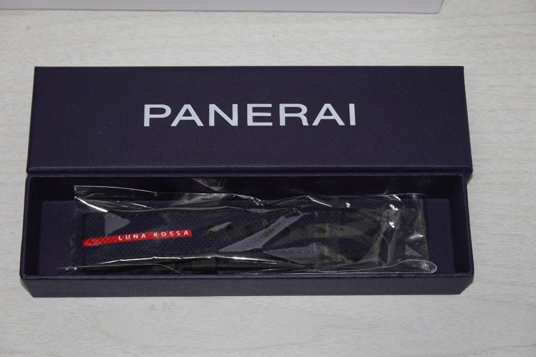 純正　PANERAI　パネライ　ルナロッサブルーストラップ　MXE0Q5ZK