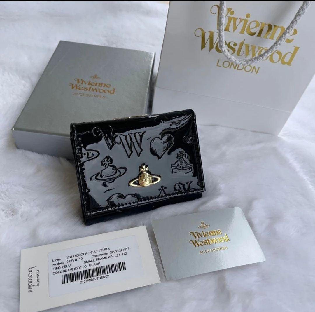 vivian westwood大人可愛いブラックエナメル型押しオーブ三つ折　財布
