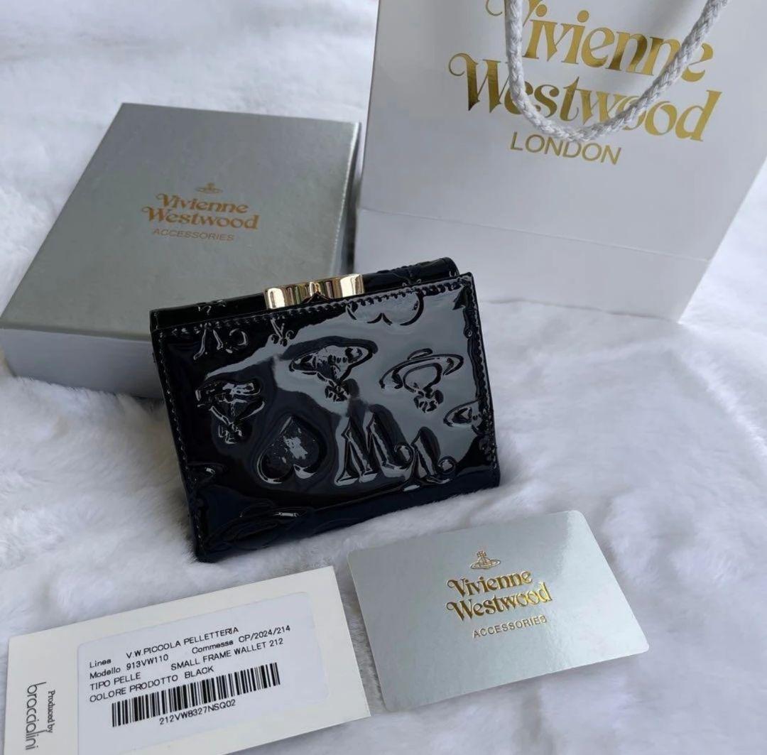 vivian westwood大人可愛いブラックエナメル型押しオーブ三つ折　財布