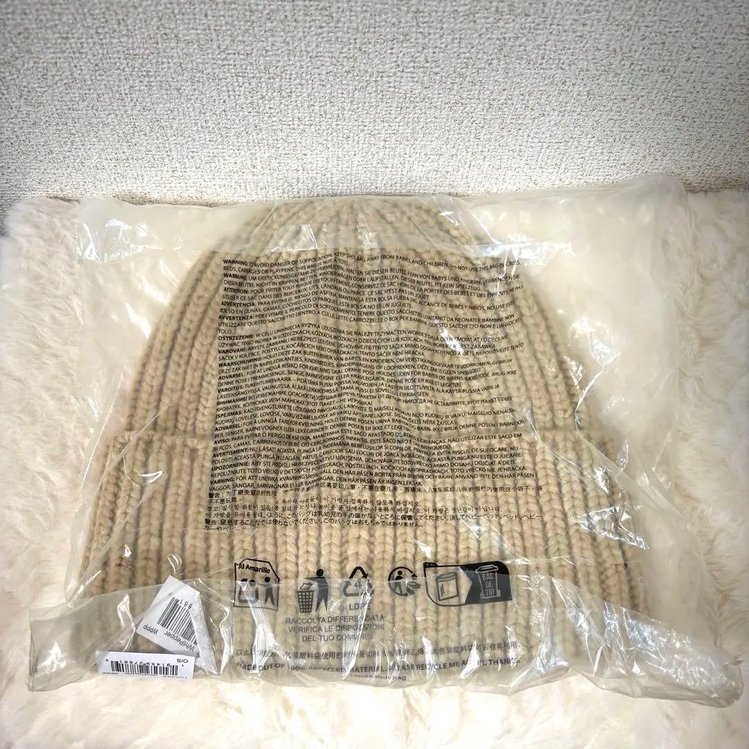 【売り切れ続出！大人気カラー】新品・未使用　UGG/アグ ニット帽 102345