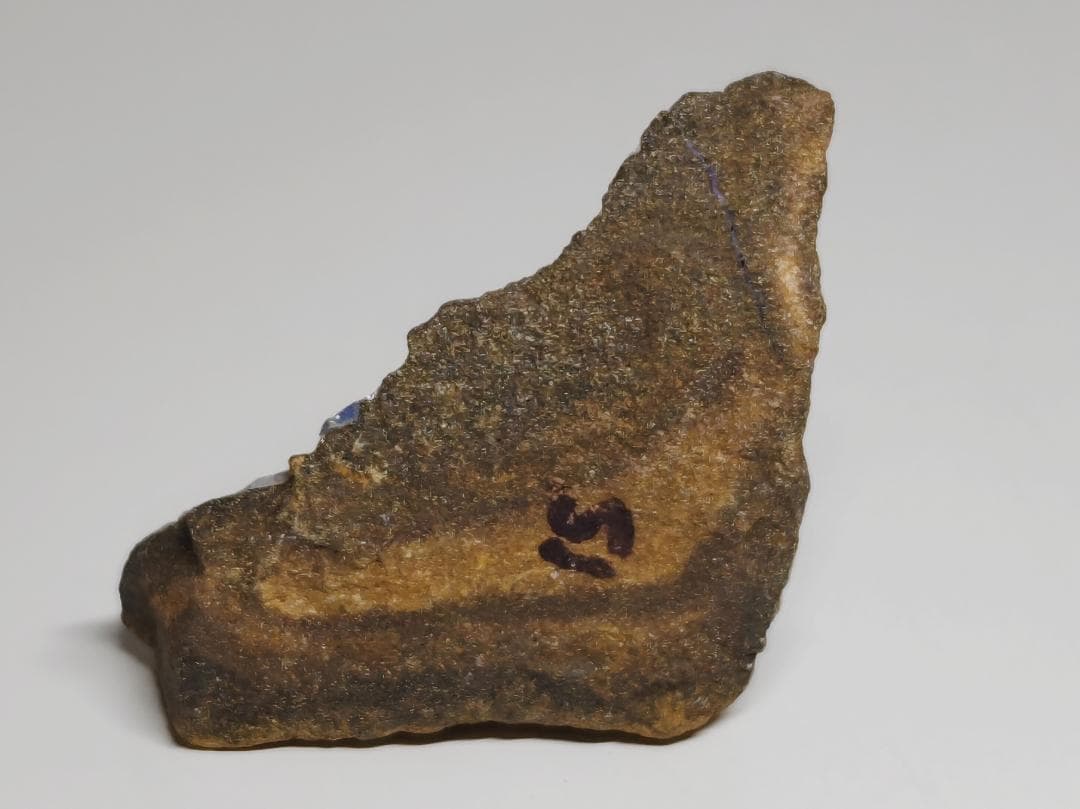 H-5 ボルダーオパール 42g 蛋白石 原石 鑑賞石 自然石 鉱石 鉱物 鉱石