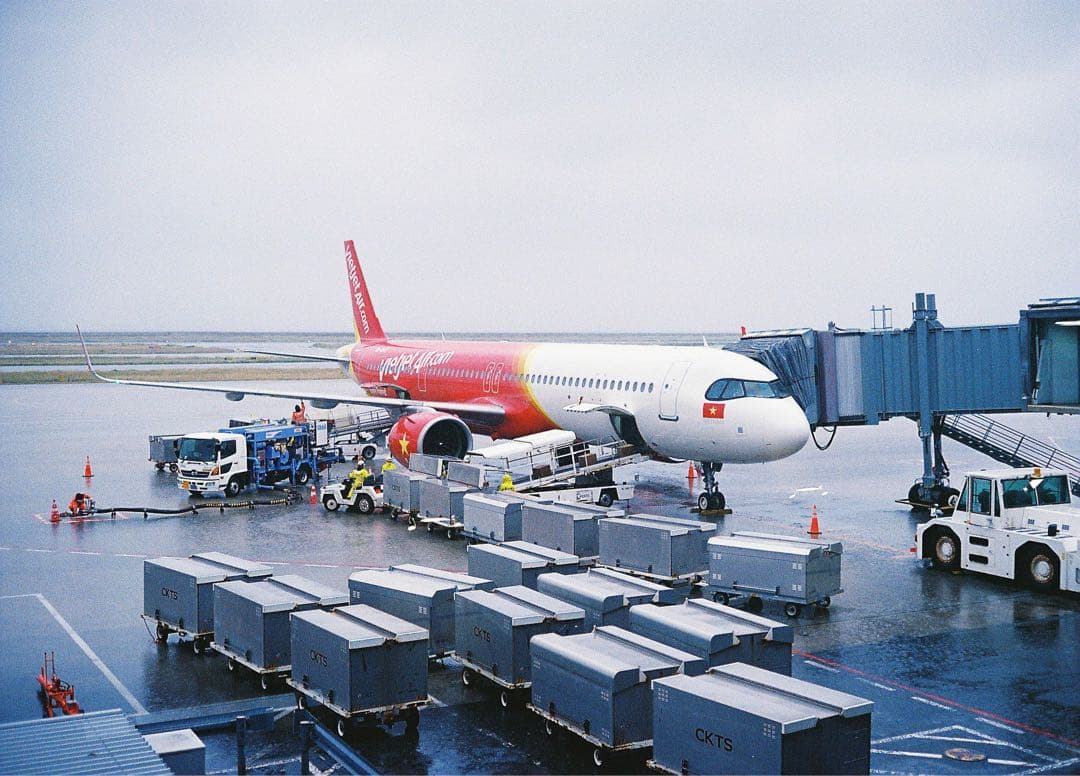 【美品】Leica M6 黒バッジ換装済 (赤バッジ付)