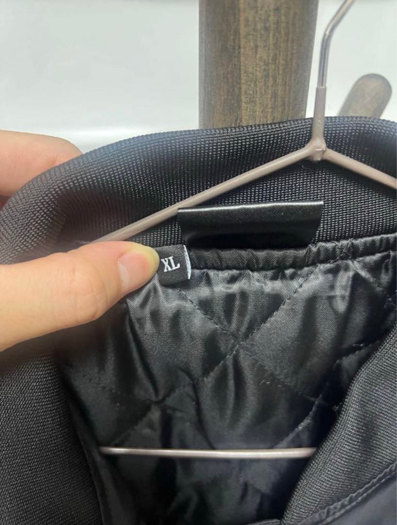 [日本限定品　完売品］BRING ME THE HORIZONボンバージャケット