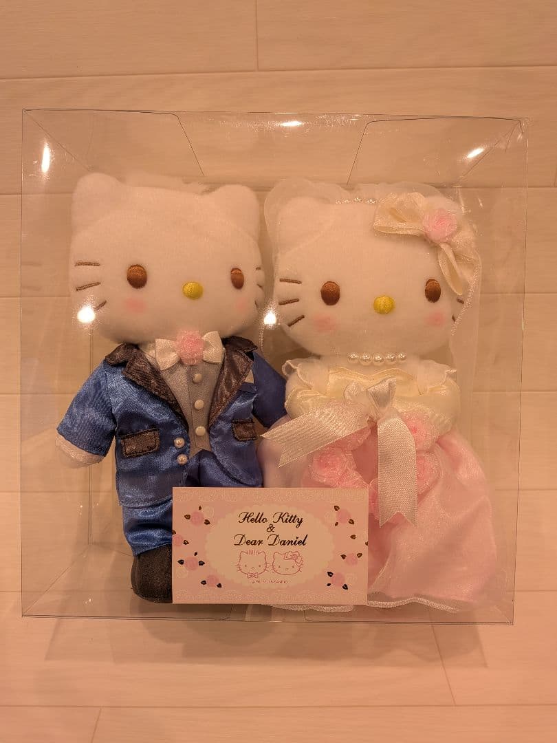 激レア　ハローキティ　ダニエル　ウエディング　ぬいぐるみ　ケース入り　2018