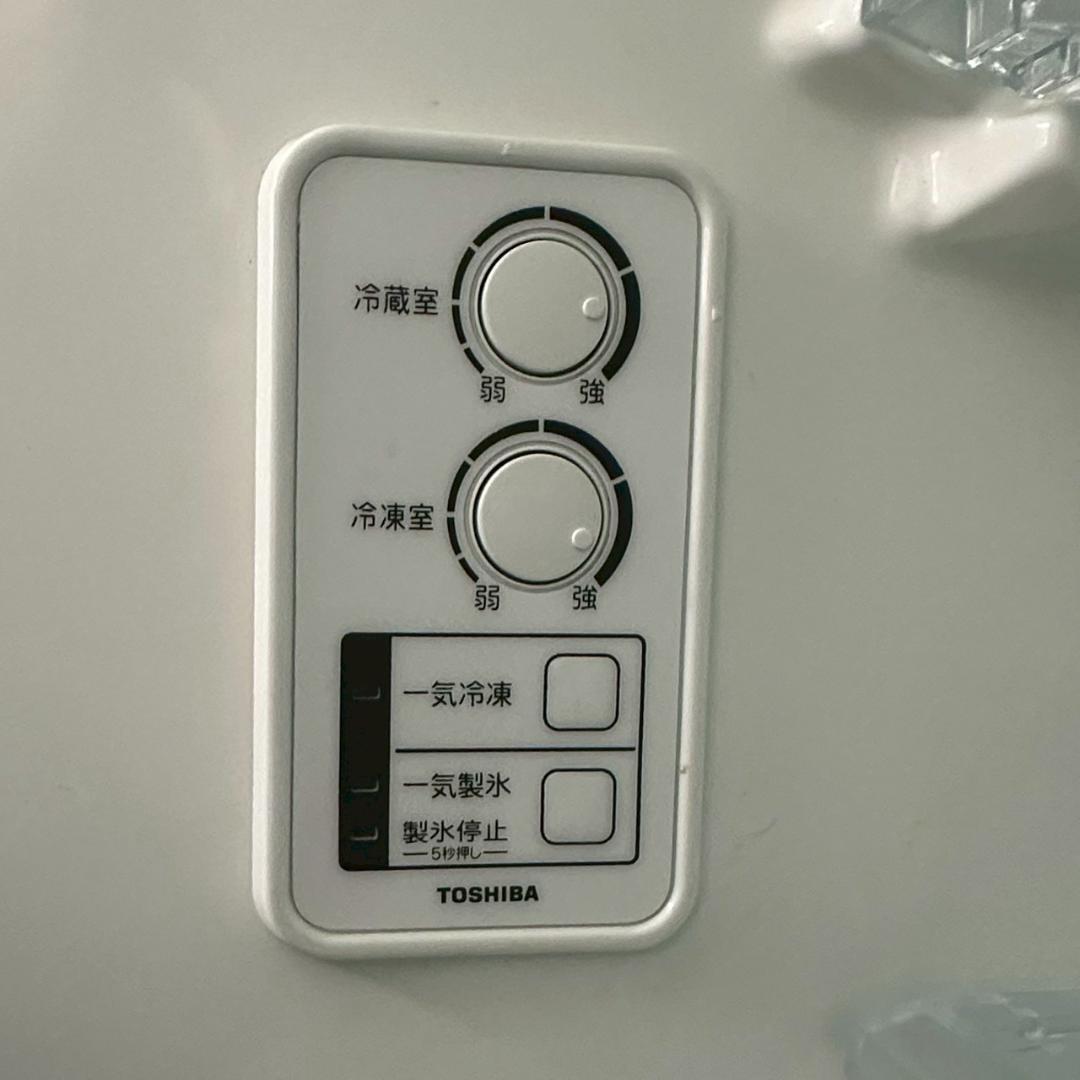 iΦ TOSHIBA 冷凍冷蔵庫 置けちゃうスリム GR-E34N 340L ②