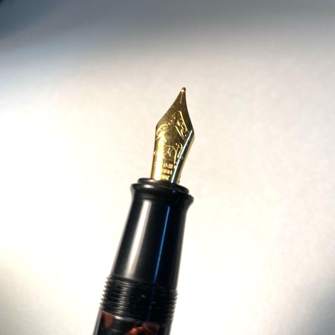 カトウセイサクショ セルロイド万年筆［大理石シリーズ/85］　大理石　赤