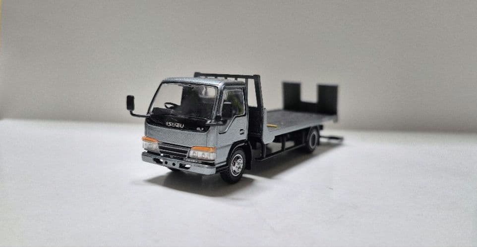 いすゞ ELF（エルフ）積載車　1/64 ミニカー