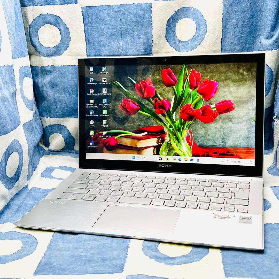 タッチパネル☆人気VAIO♡快適SSD☆i5☆お洒落シルバー♪カメラ！Win11