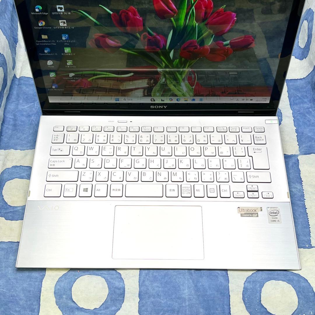 タッチパネル☆人気VAIO♡快適SSD☆i5☆お洒落シルバー♪カメラ！Win11