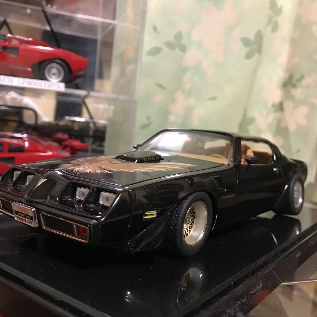 1/18 ポンティアックファイヤーバードトランザムカスタム