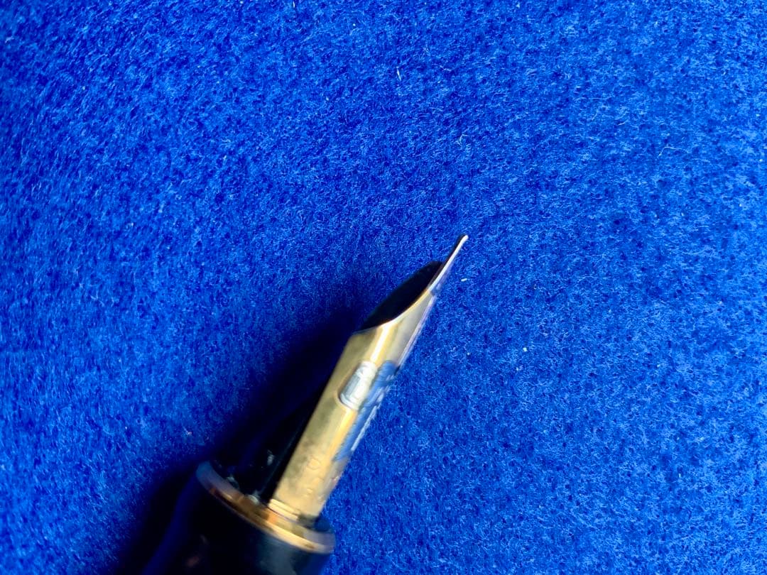 パーカー万年筆　デュオフォールド　センテニアル　XF マーブルレッド