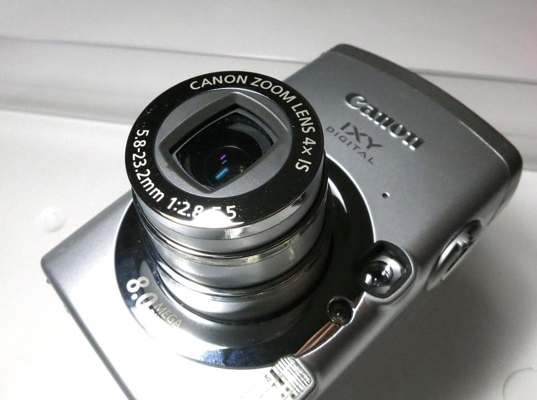 IXY DIGITAL 810 IS 動作品　バッテリー、充電器付属