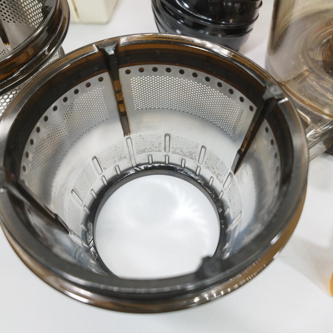 美品　Hurom　スロージューサー　H-AA-RBA17　ヒューロム　レッド