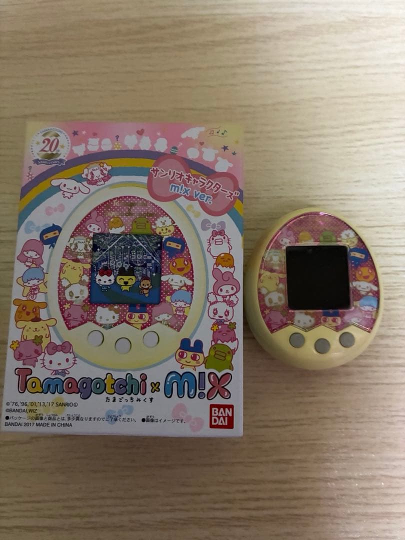 たまごっち MIX サンリオVer Tamagotchi m!x みくす