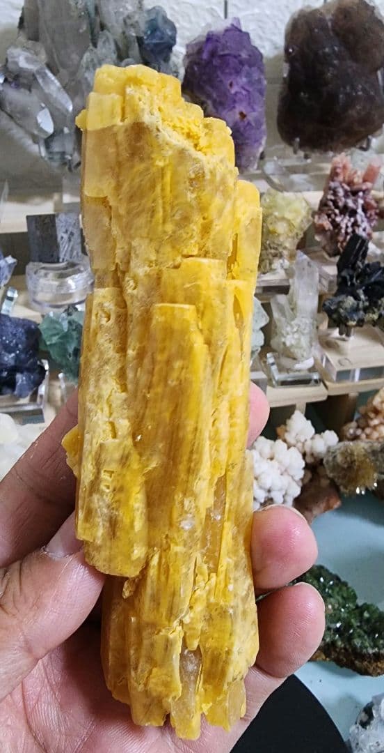 大型柱状方解石