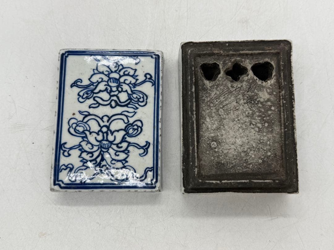 中国　清時代　染付　硯　花果紋　木箱入　送料込み251108