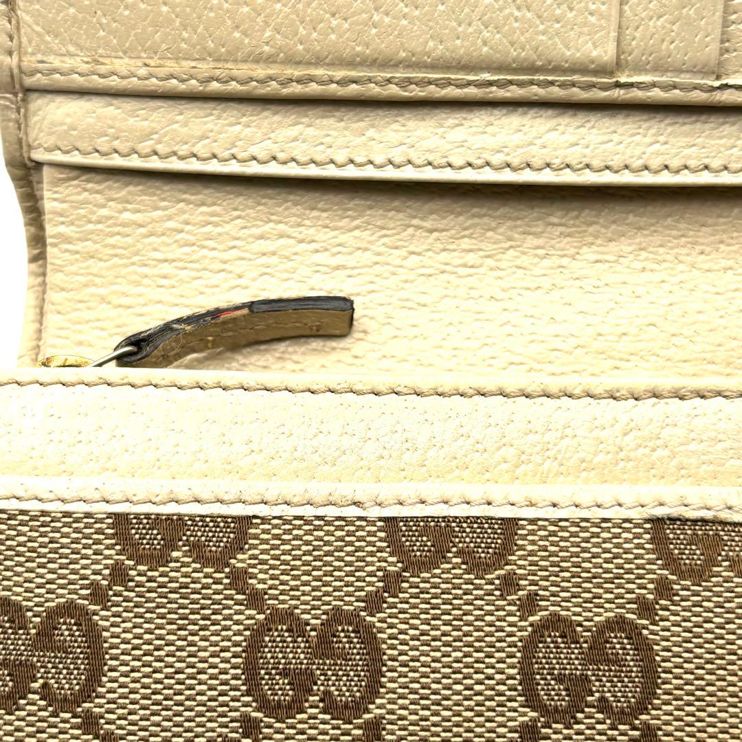 グッチ 折り財布 GGキャンバス ロゴ プレート アイボリー ファスナー