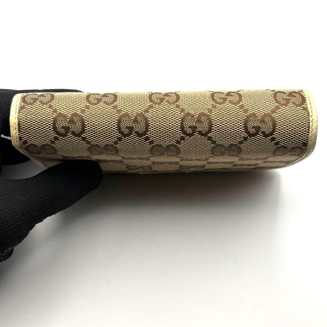 グッチ 折り財布 GGキャンバス ロゴ プレート アイボリー ファスナー